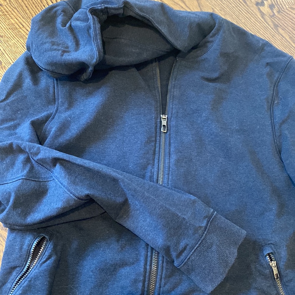EUC Lululemon Cross Cut Full Zip Hoodie